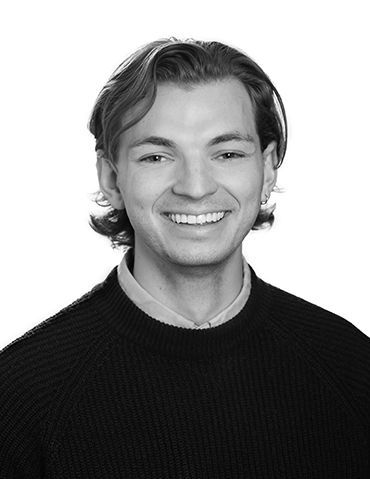 Bio image of Matt Moellenbeck